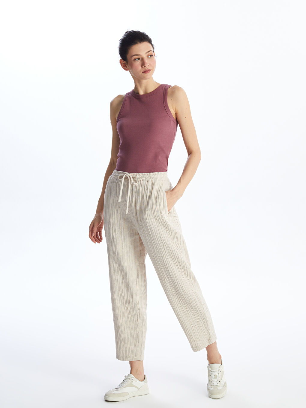 Bej Beli Lastikli Rahat Kalıp Kadın Pantolon