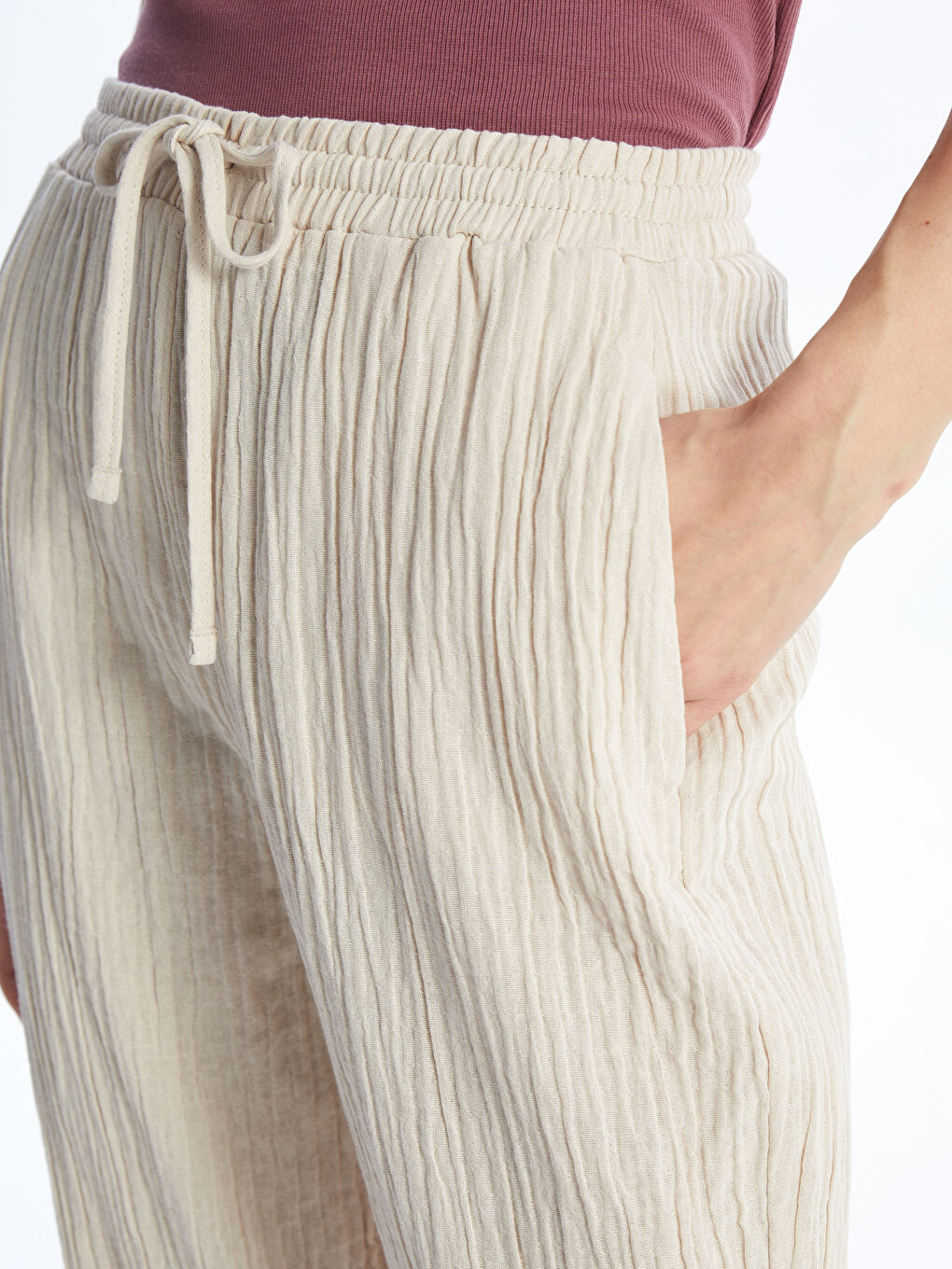 Bej Beli Lastikli Rahat Kalıp Kadın Pantolon-3