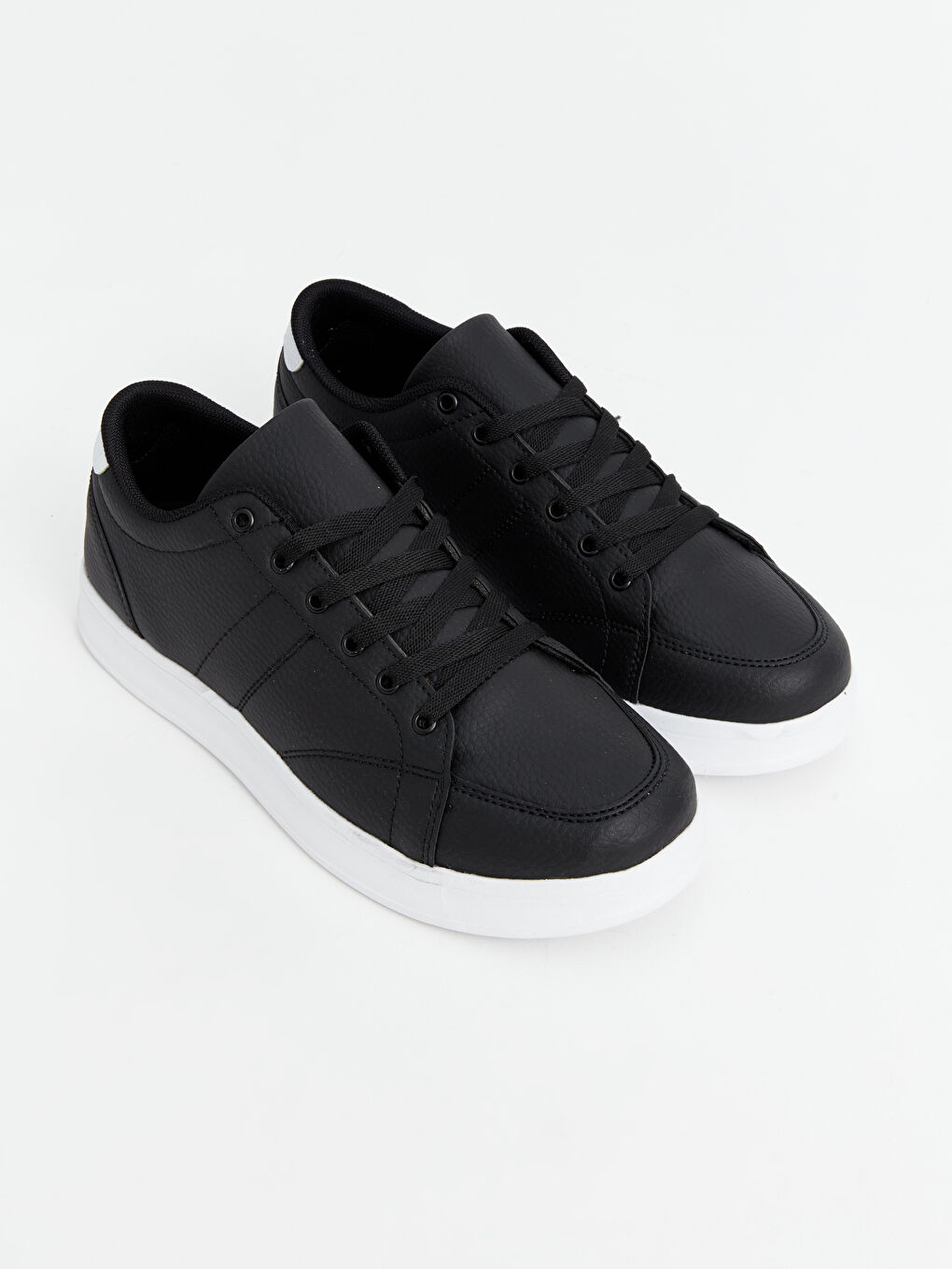 Siyah Bağcıklı Erkek Spor Ayakkabı