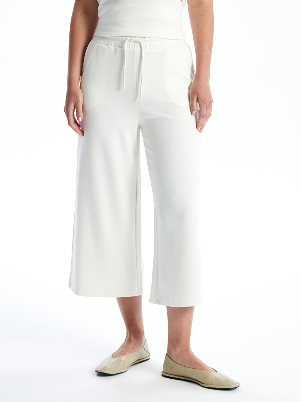Women Flat Capri With Elastic Waist -S4JI33Z8-FE8