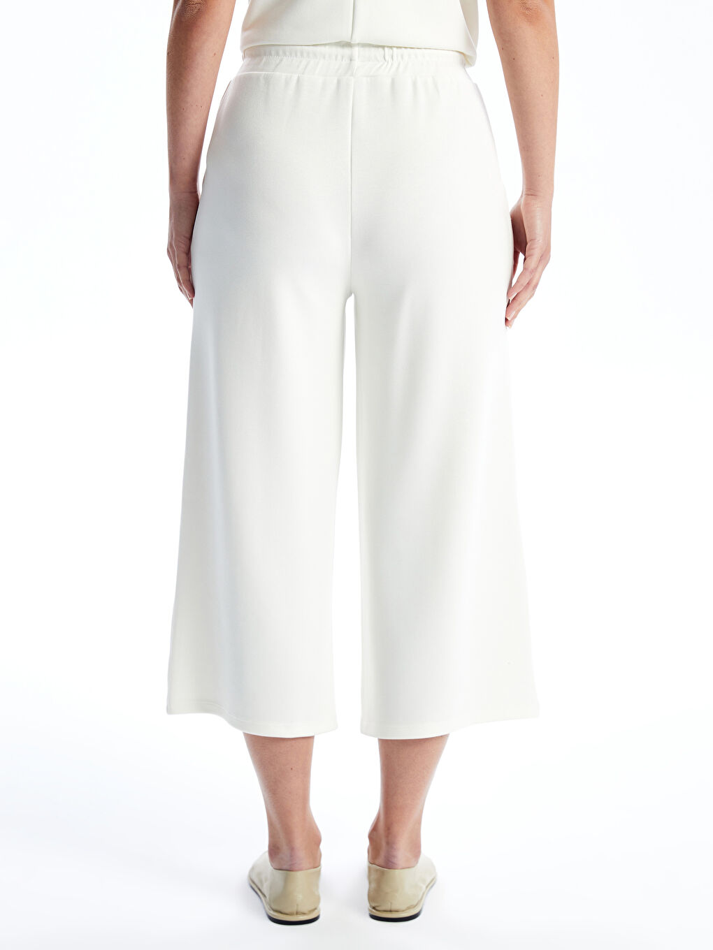 Women Flat Capri With Elastic Waist -S4JI33Z8-FE8