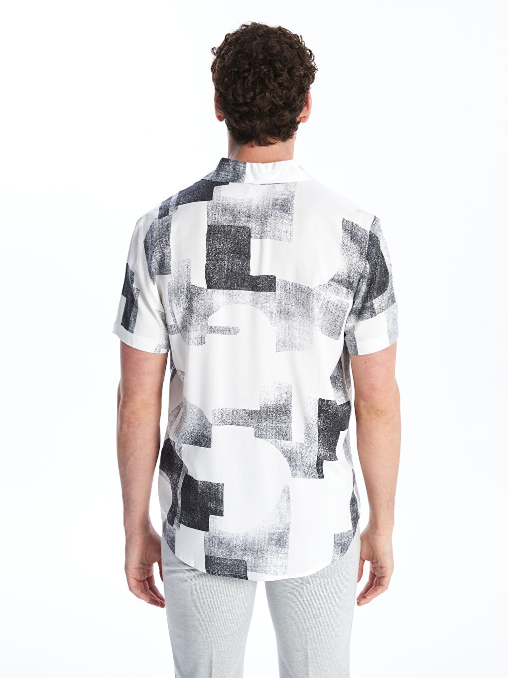 Chemise pour Hommes à Manches Courtes À Motifs en Viscose Coupe Régulière-4