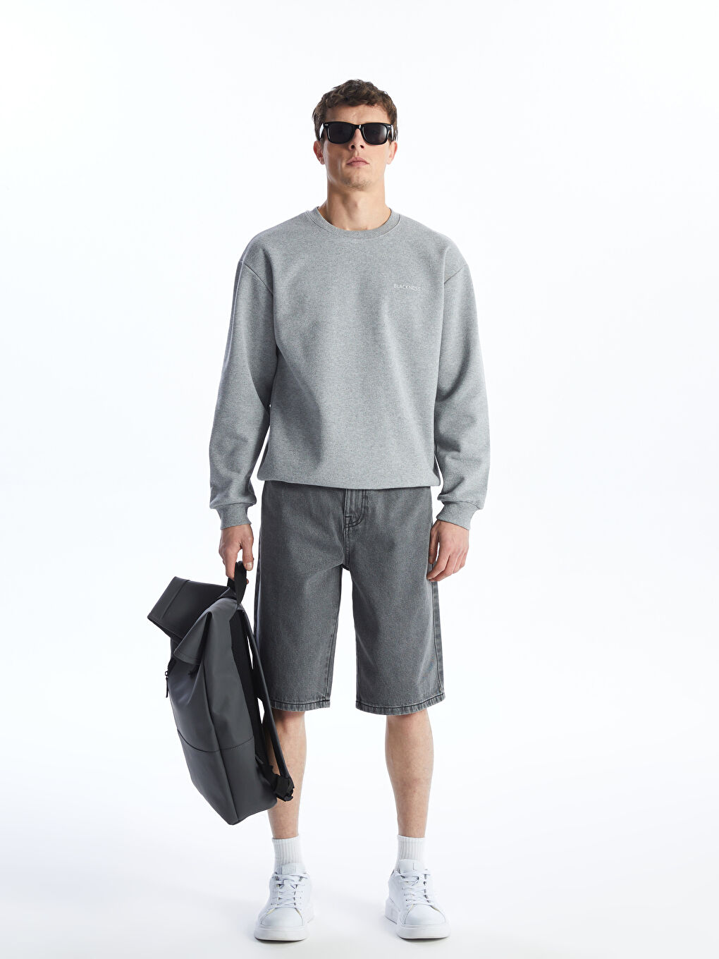 თავისუფალი ჭრის მამაკაცის ჯინსის შორტები-1