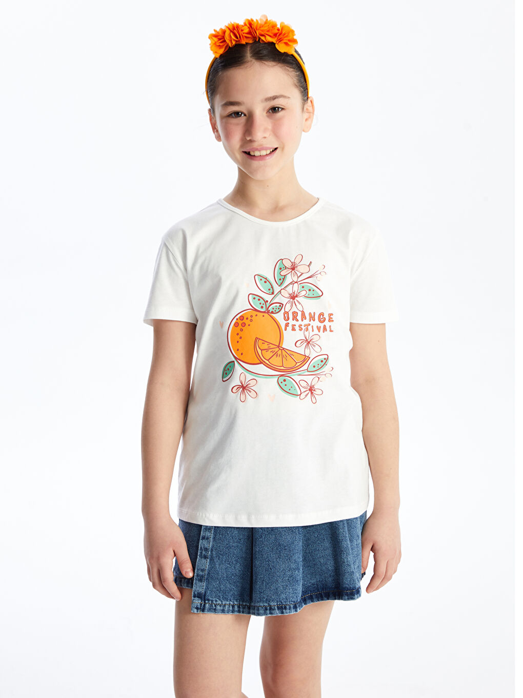 Ekru Bisiklet Yaka Baskılı Kısa Kollu Kız Çocuk Tişört ve Taç
