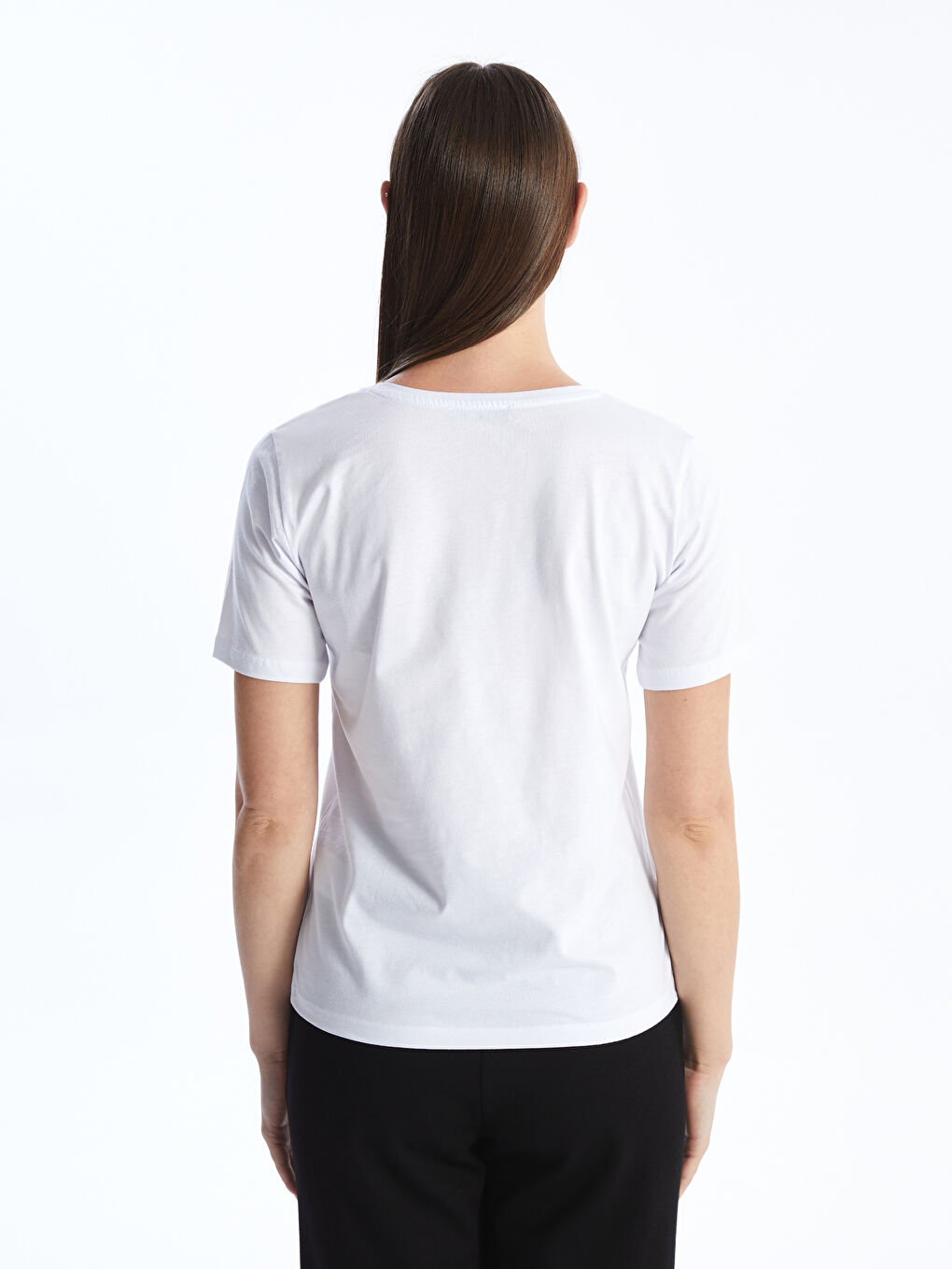 Beyaz V Yaka Düz Kısa Kollu Kadın Tişört-4