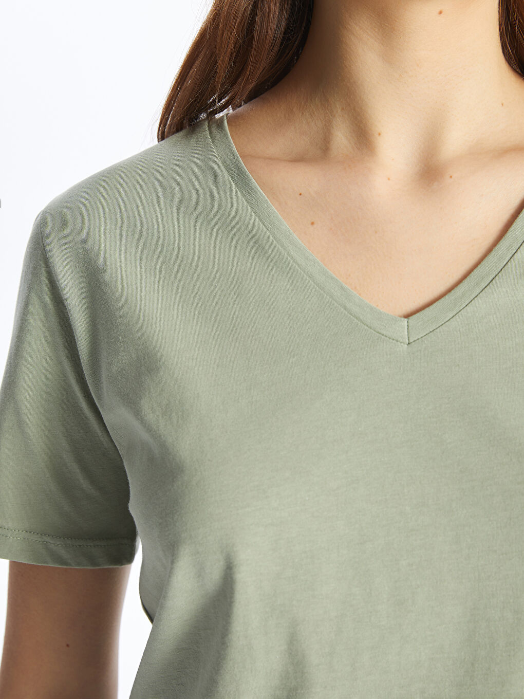 Yeşil V Yaka Düz Kısa Kollu Kadın Tişört-3