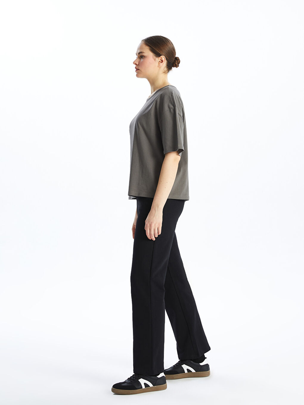 Siyah Kadın Beli Lastikli Düz Eşofman Altı-3