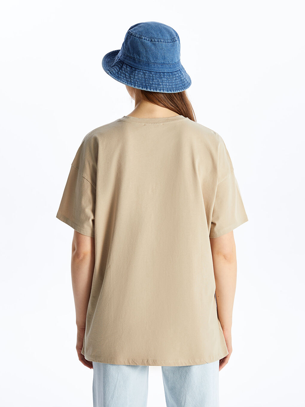 Bej Bisiklet Yaka Düz Kısa Kollu Oversize Kadın Tişört-4