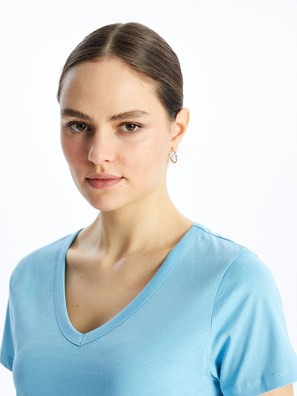Mavi V Yaka Düz Kısa Kollu Kadın Tişört-1