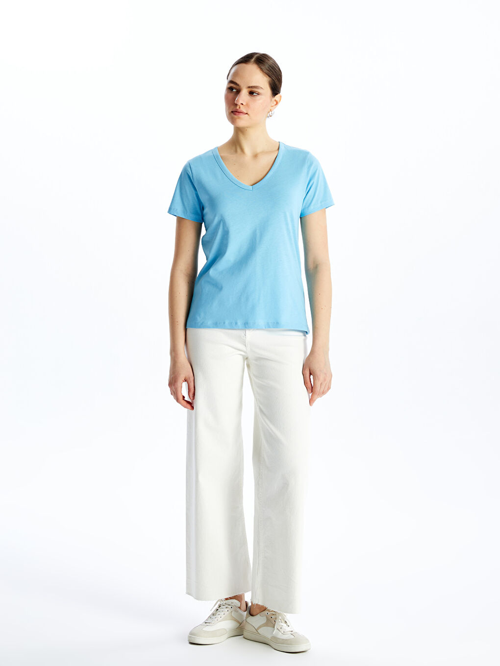 Mavi V Yaka Düz Kısa Kollu Kadın Tişört-3