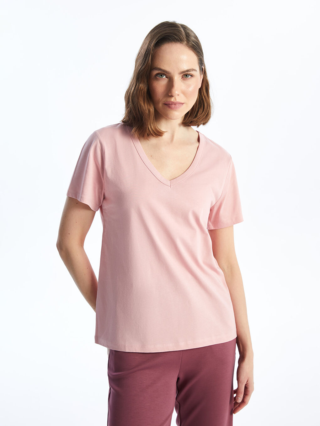 Pembe V Yaka Düz Kısa Kollu Kadın Tişört