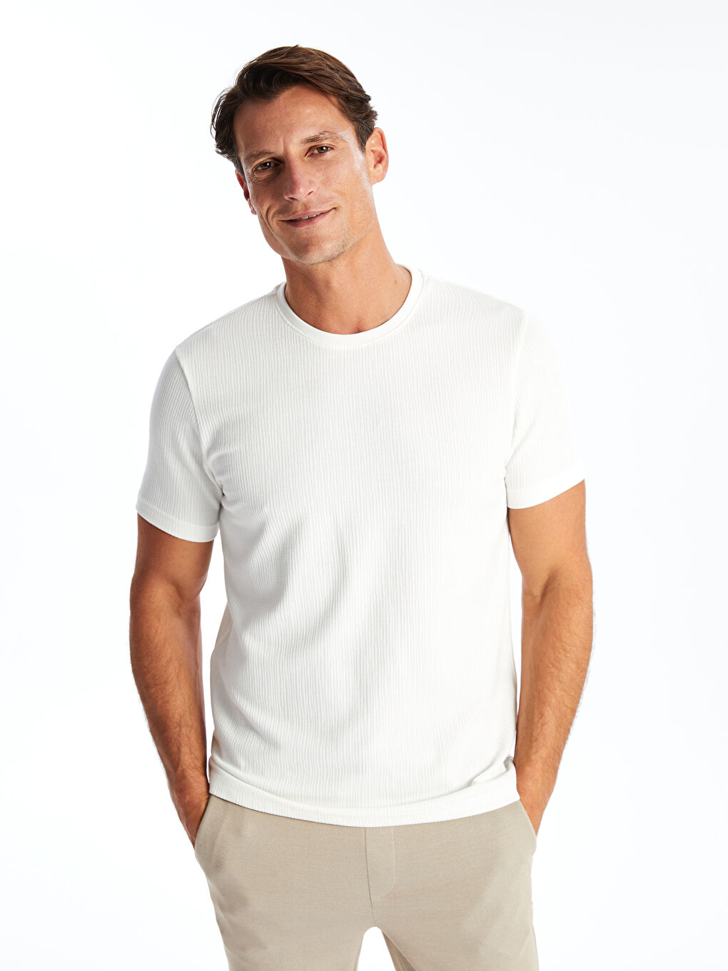 Ekru Bisiklet Yaka Kısa Kollu Erkek Dokulu Tişört-1