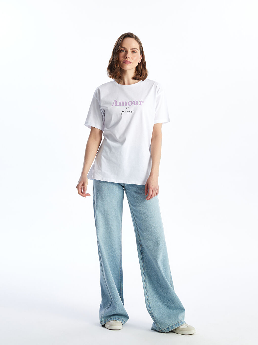 Beyaz Bisiklet Yaka Baskılı Kısa Kollu Kadın Tişört-1