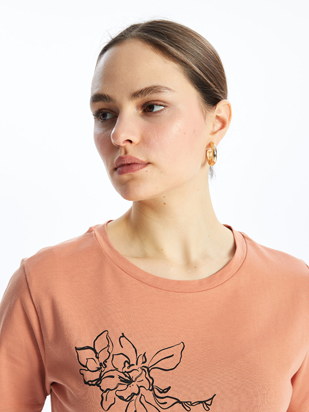 Turuncu Bisiklet Yaka Baskılı Kısa Kollu Kadın Tişört-1