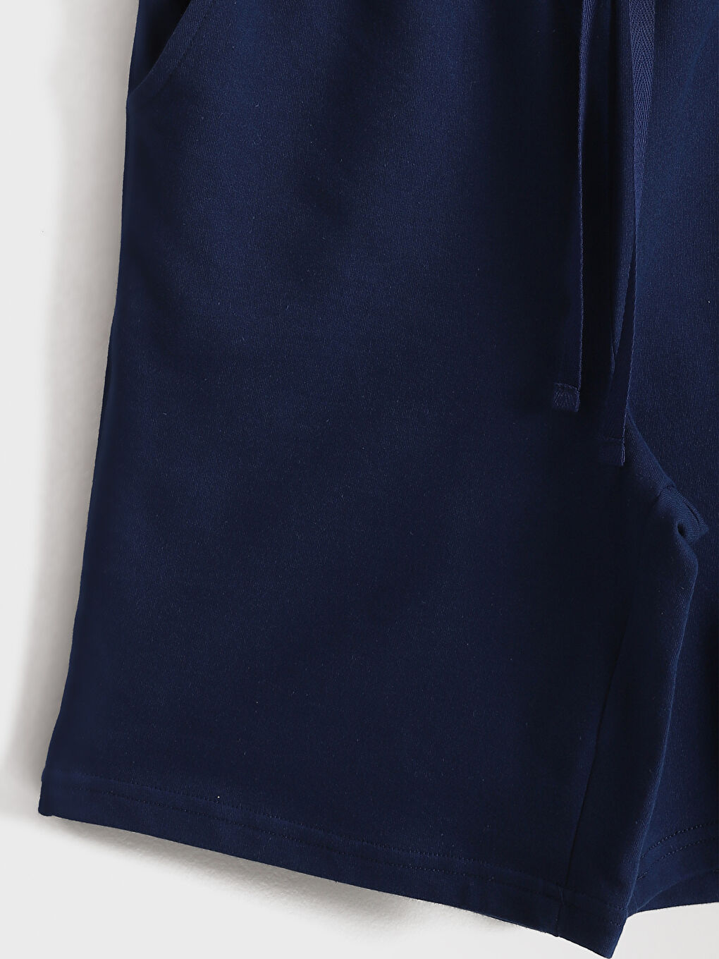 شورت عادي للرجال بوسط مطاطي-3