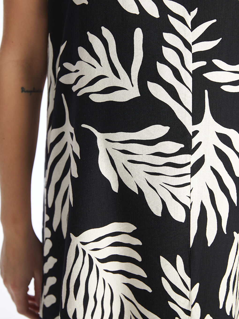 V-Neck Patterned Strappy Maternity Dress -S4K605Z8-LQJ