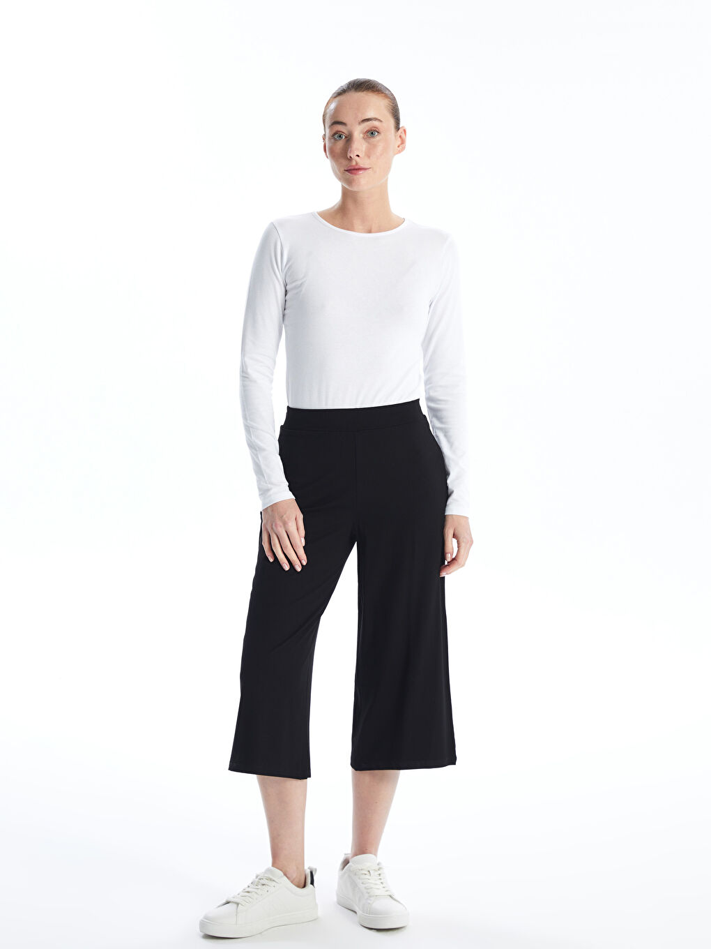 Beyaz Bisiklet Yaka Düz Uzun Kollu Kadın Tişört-2