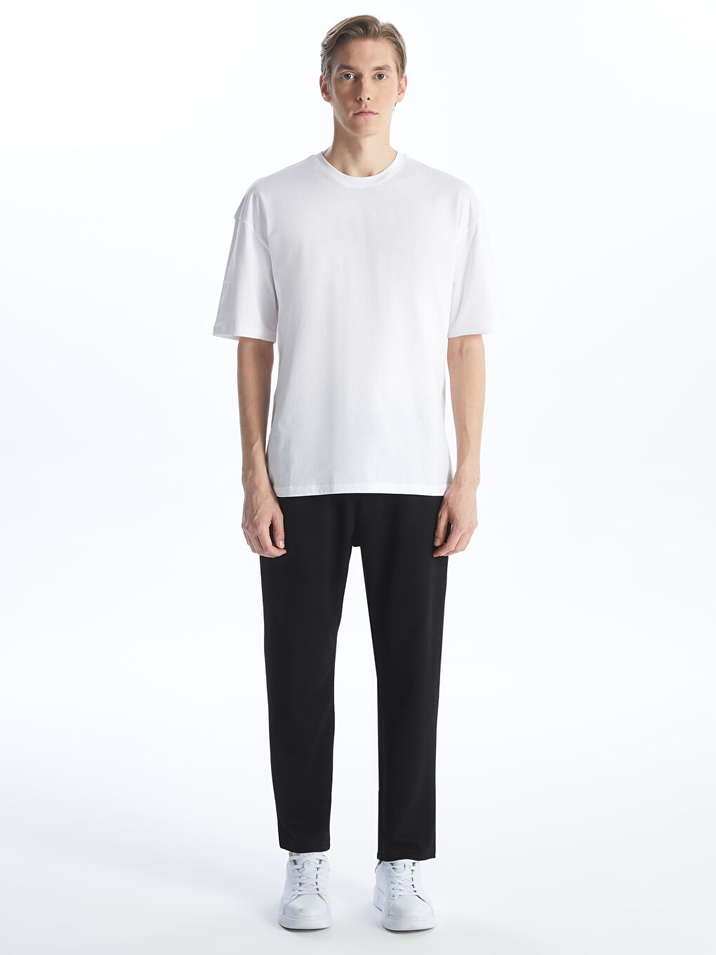 Siyah Standart Kalıp Erkek Eşofman Altı-1