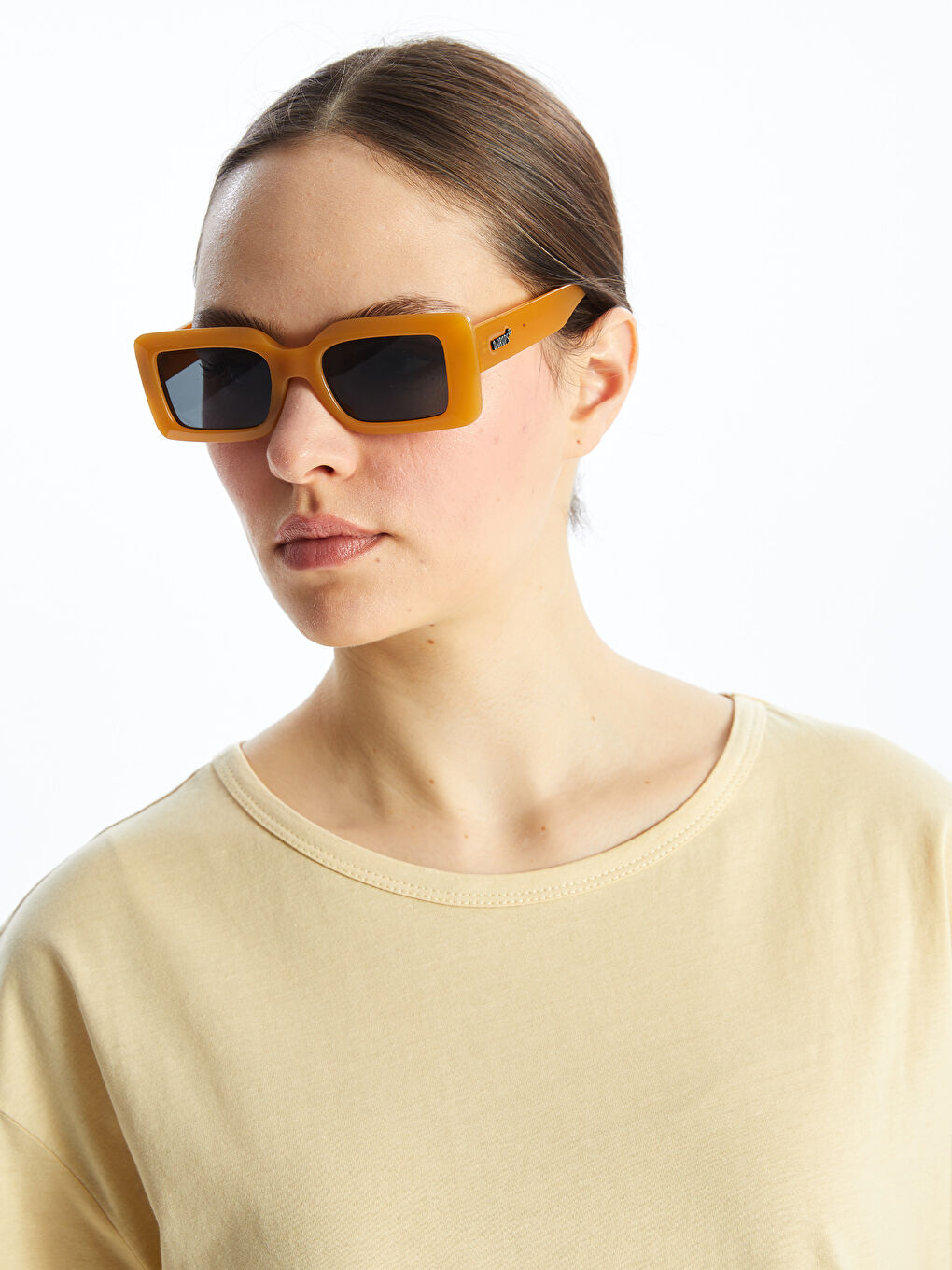 Sarı Bisiklet Yaka Düz Kısa Kollu Oversize Kadın Tişört-1