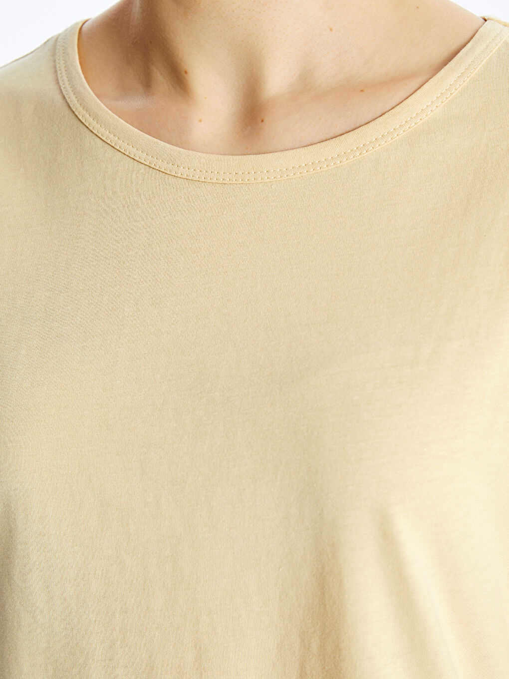 Sarı Bisiklet Yaka Düz Kısa Kollu Oversize Kadın Tişört-3