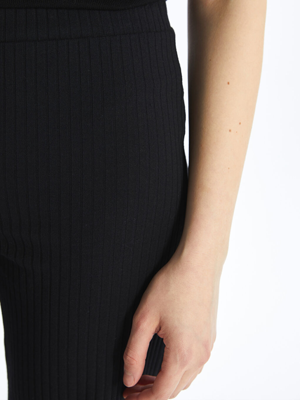 Siyah Beli Lastikli Düz Geniş Paça Kadın Eşofman Altı-2