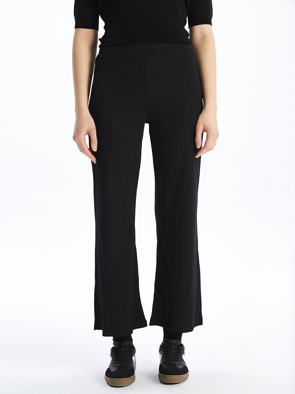 Siyah Beli Lastikli Düz Geniş Paça Kadın Eşofman Altı-3