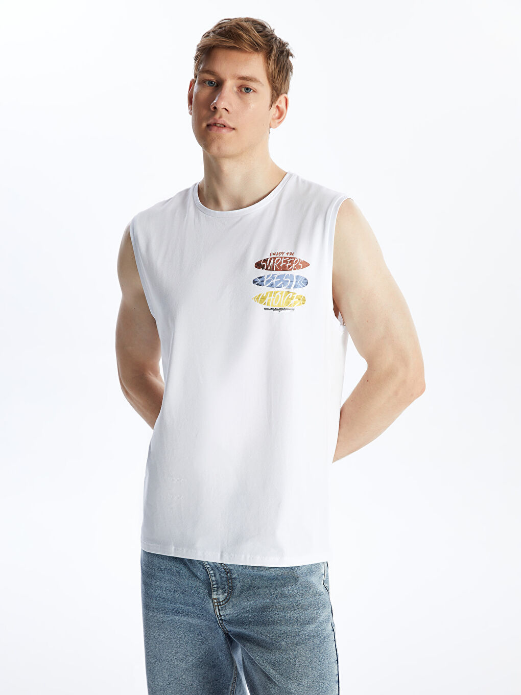 Beyaz Bisiklet Yaka Baskılı Erkek Kolsuz Tişört