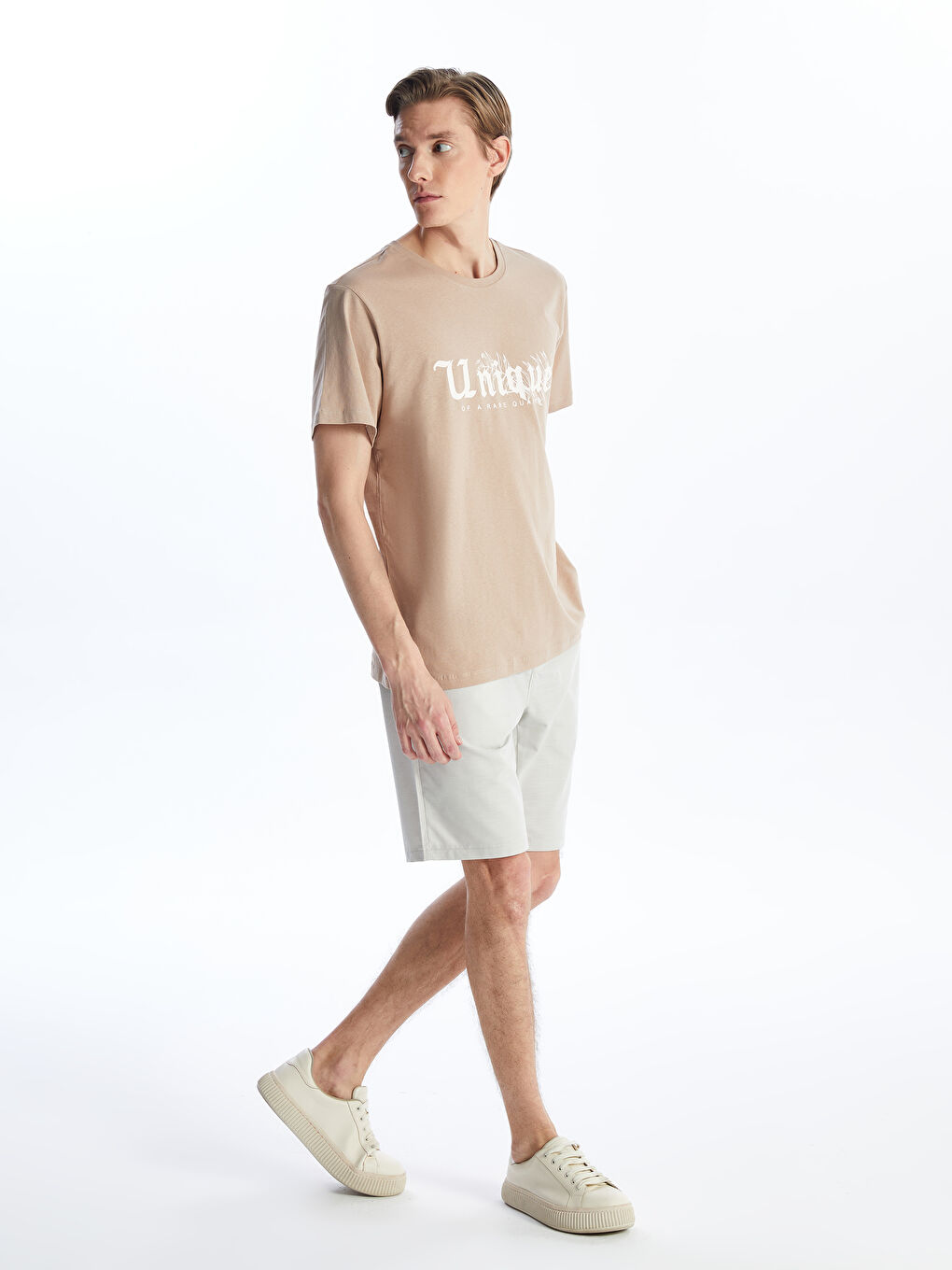 Bej Standart Kalıp Erkek Şort