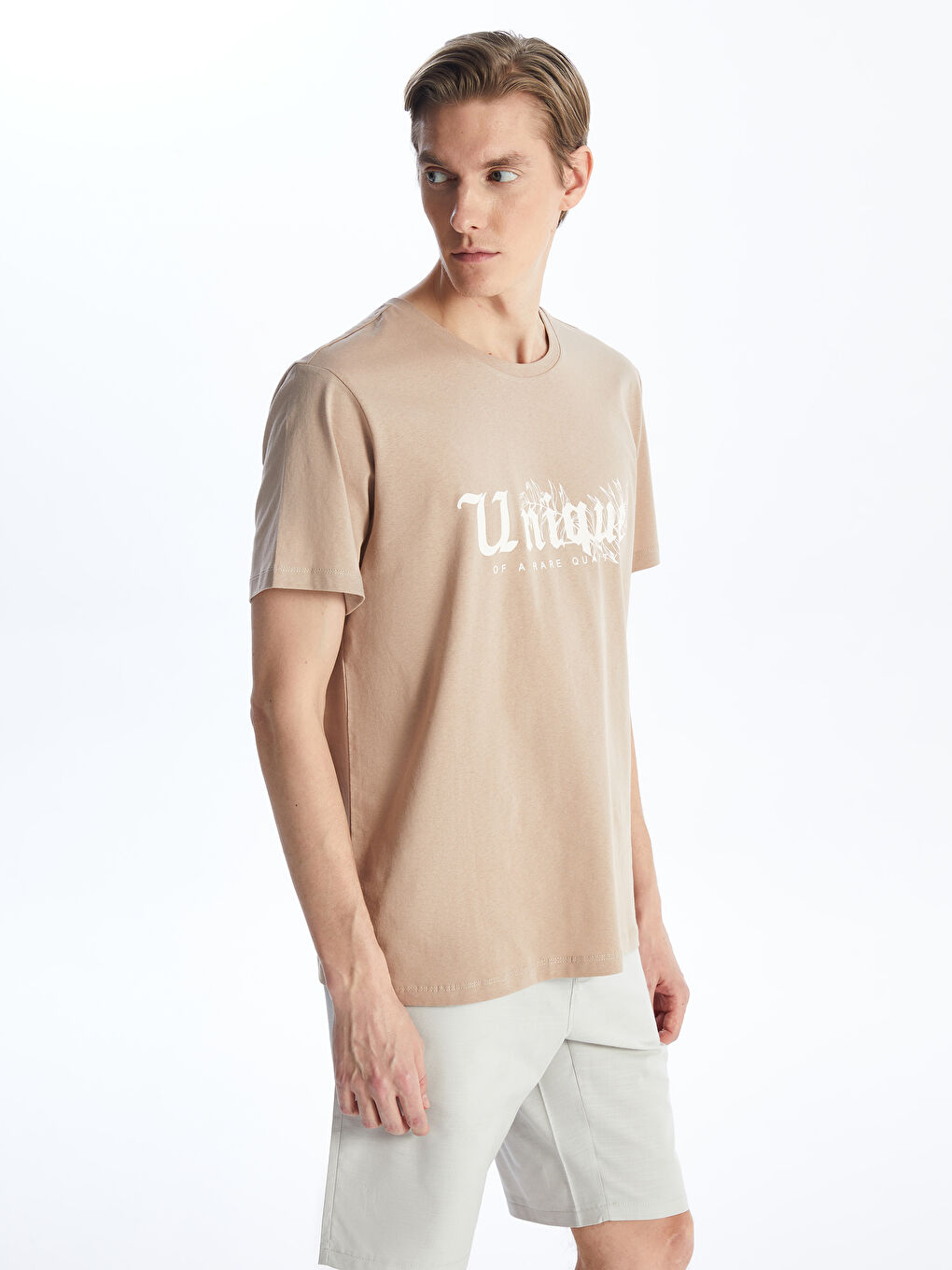 Bej Standart Kalıp Erkek Şort-1