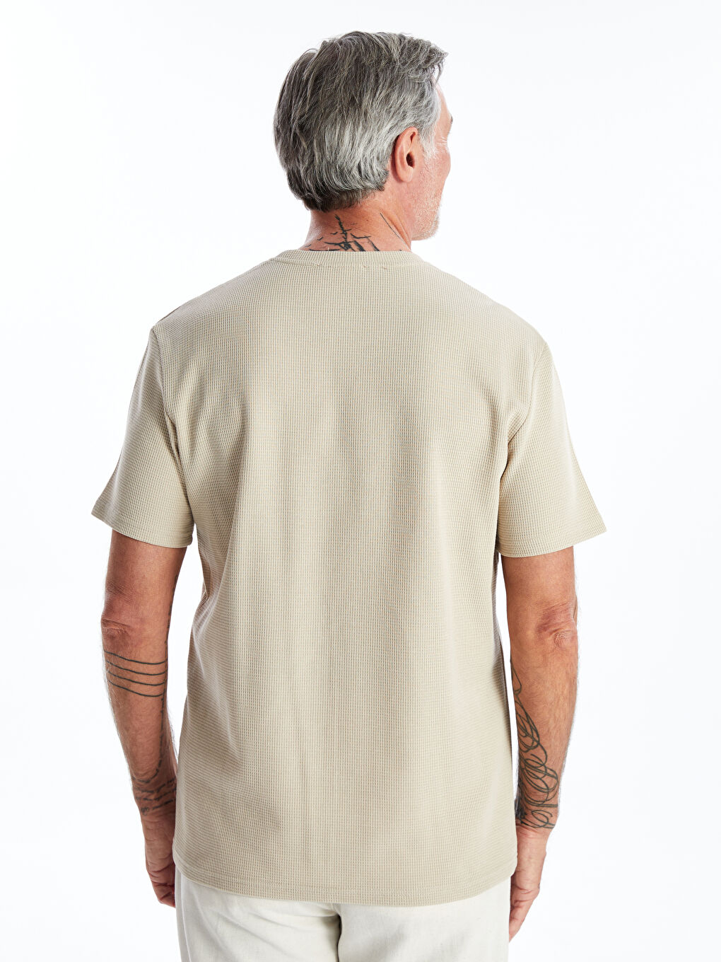 Bej Bisiklet Yaka Kısa Kollu Erkek Dokulu Tişört-4