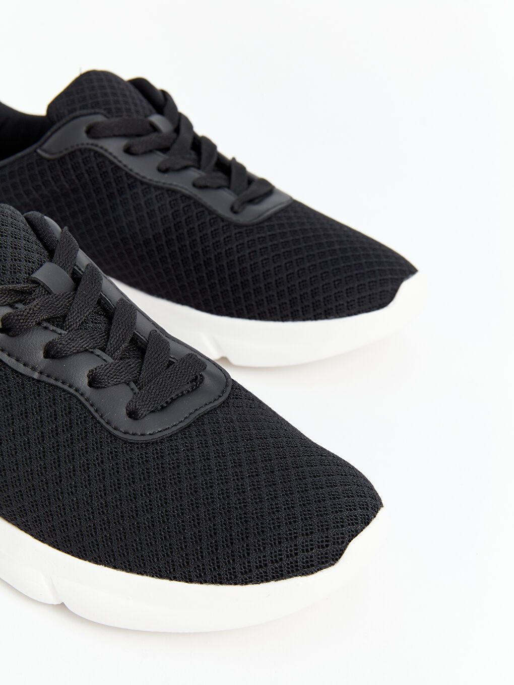 Siyah File Detaylı Kadın Spor Ayakkabı-2