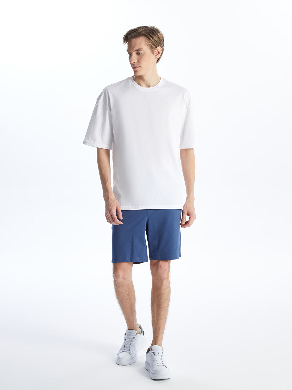 T-shirt à Manches Courtes pour Hommes avec Col Rond-2