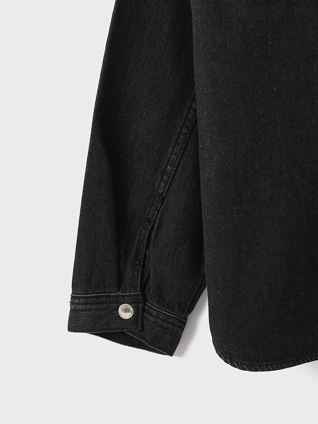 Front Button Closure Pocket Detailed Long Sleeve Women's Denim Shirt-3