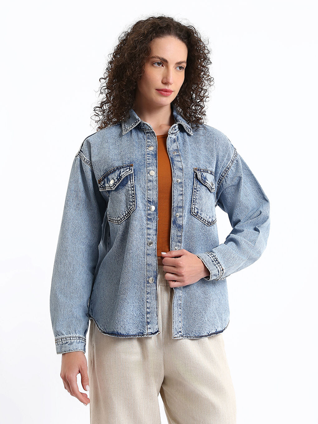 Pocket Detail Women's Denim Shirt