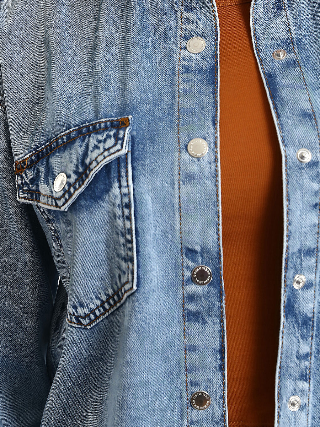 Pocket Detail Women's Denim Shirt-2