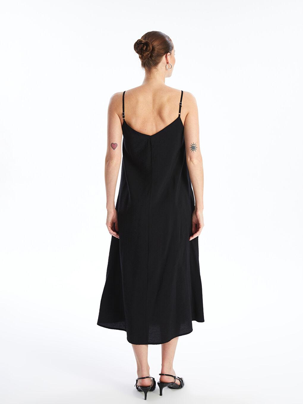 Siyah V Yaka Düz Askılı Kadın Elbise-4