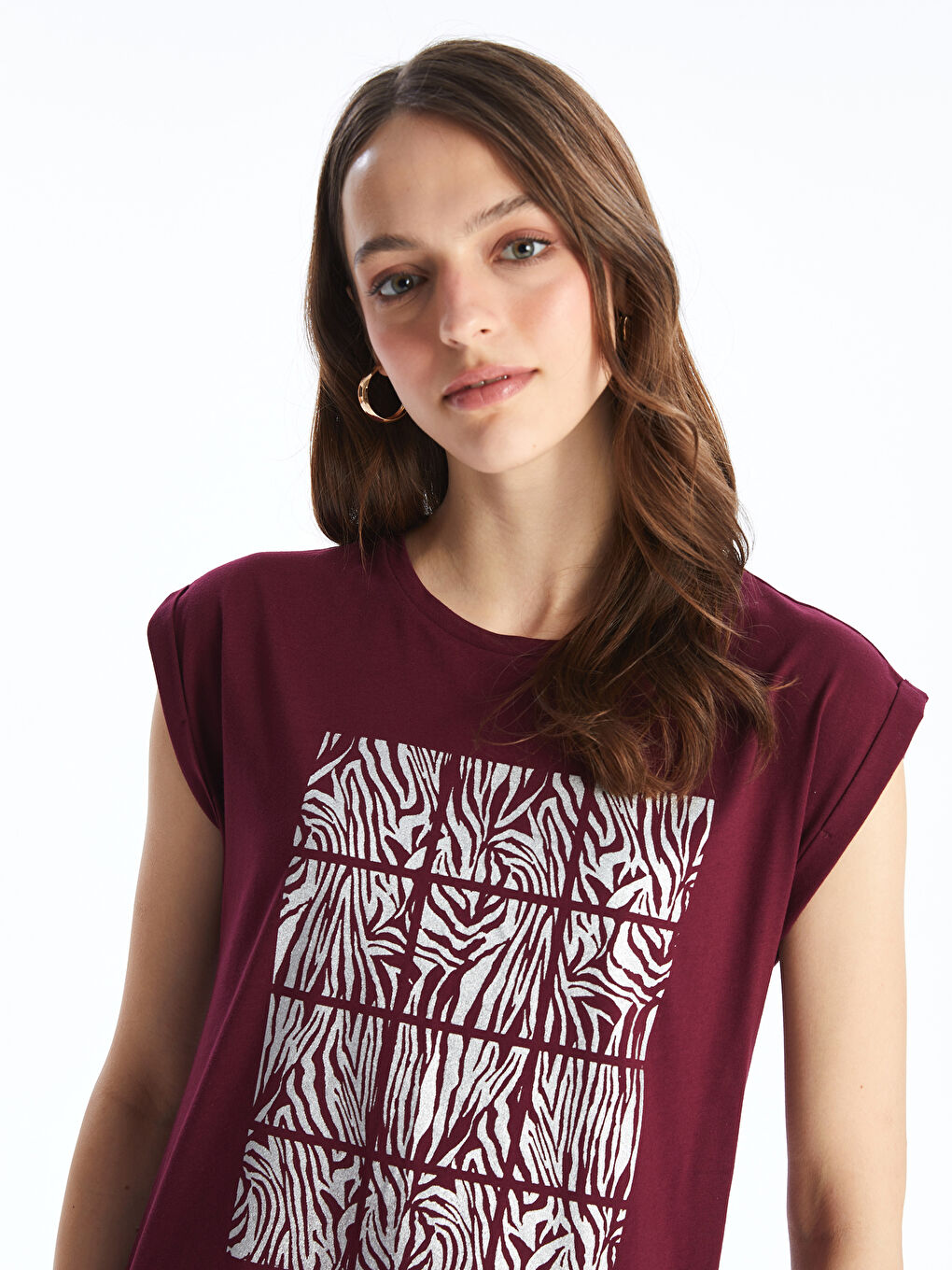 Bordo Bisiklet Yaka Baskılı Kısa Kollu Kadın Tişört