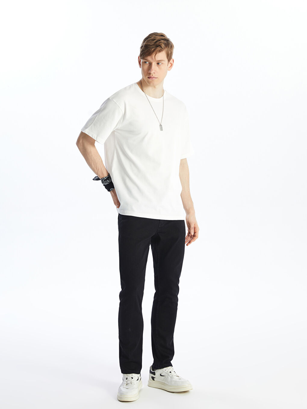 Siyah 750 Slim Fit Erkek Jean Pantolon