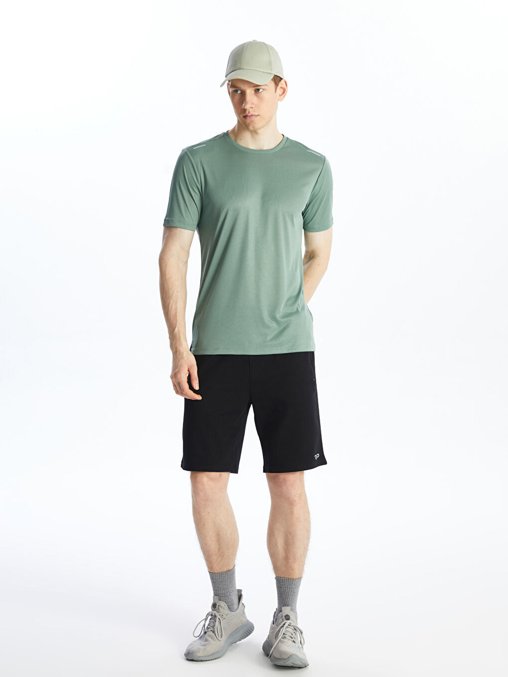 Siyah Slim Fit Erkek Şort