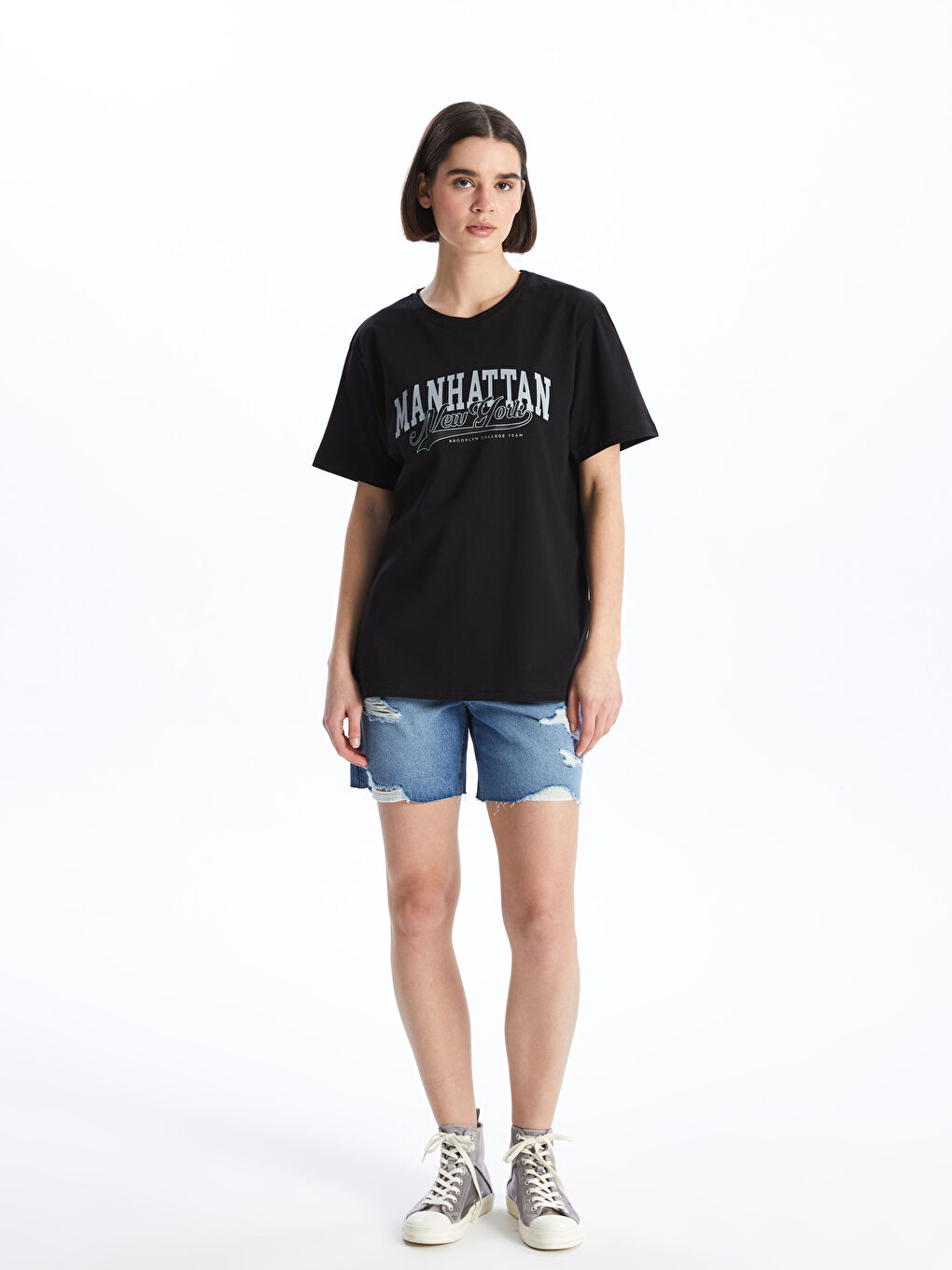 Siyah Bisiklet Yaka Baskılı Kısa Kollu Kadın Tişört-2