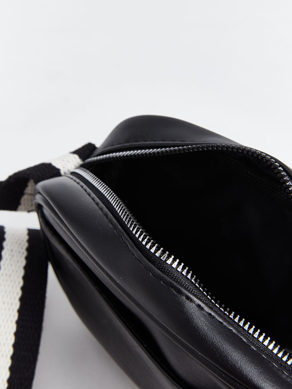 شنطة كتف حريمي جلد صناعي-4