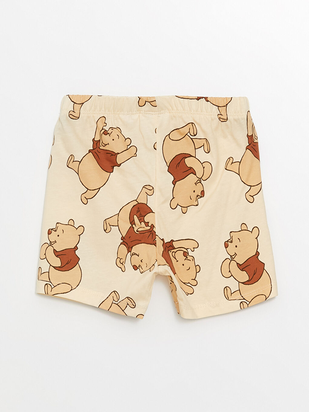 LCW baby Bej Baskılı Bisiklet Yaka Kısa Kollu Winnie the Pooh Baskılı Erkek Bebek Şortlu Pijama Takımı - 6