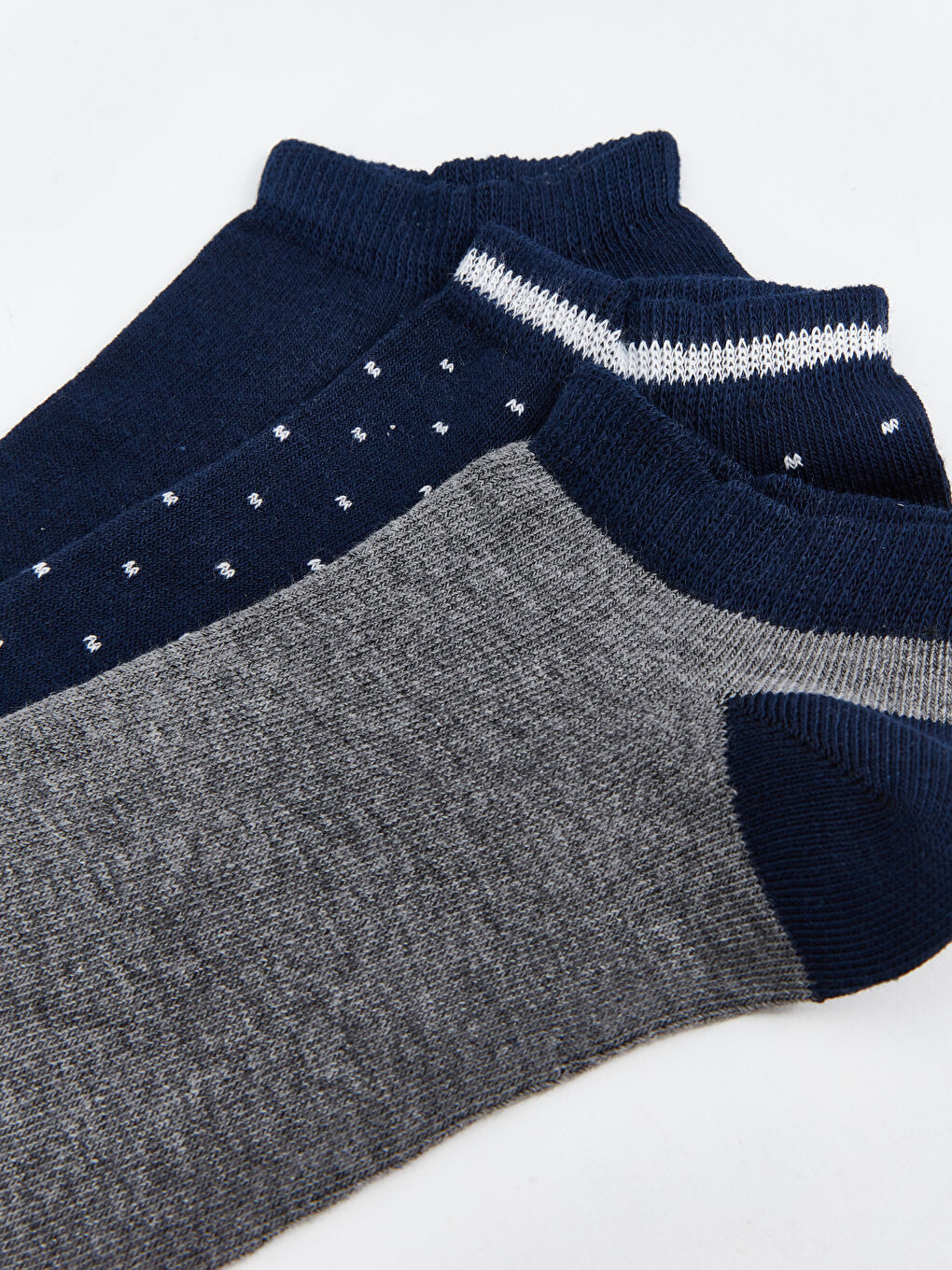 شرابات رياضية منقوشة للرجال - ٣ قطع-2