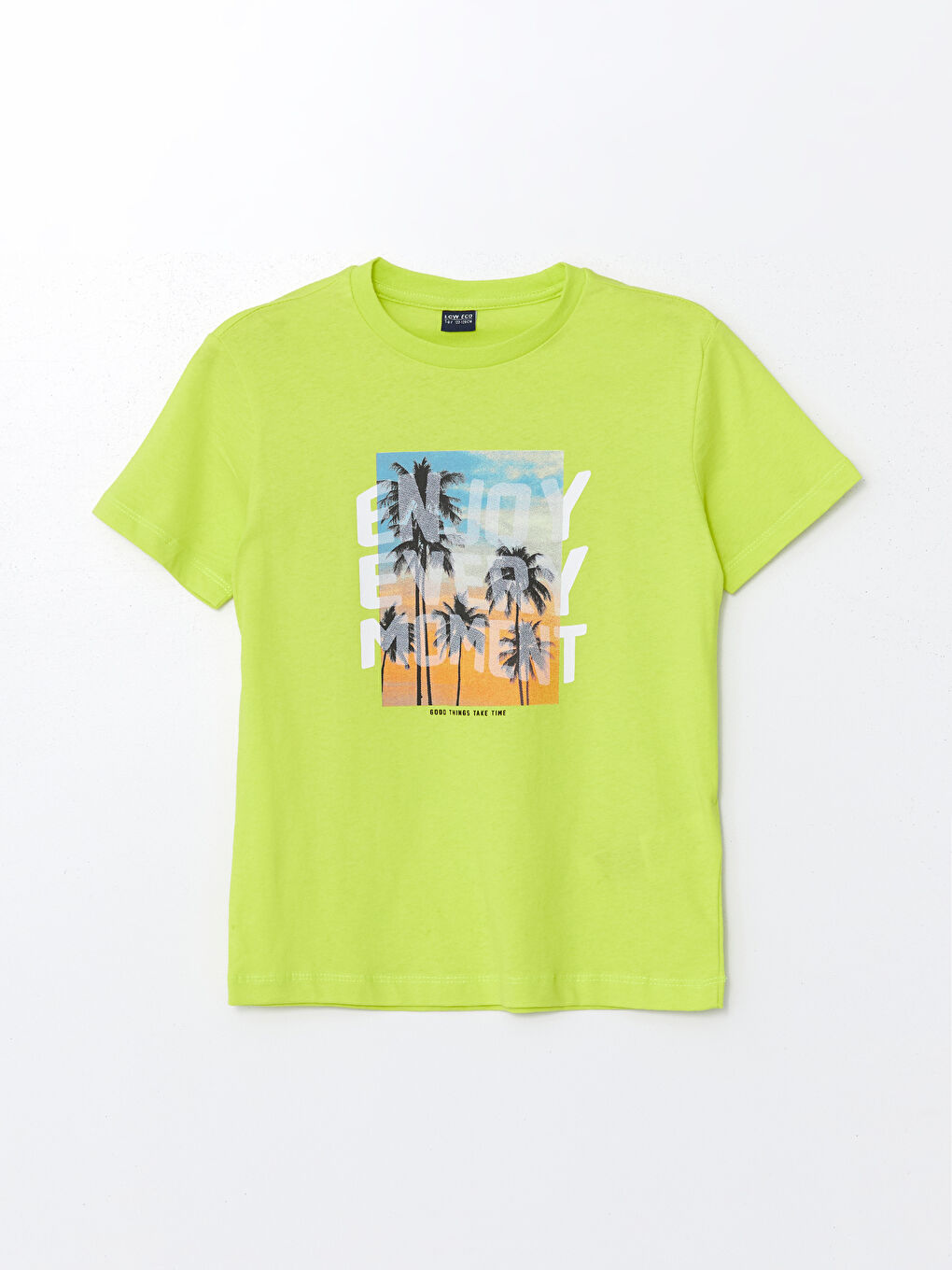 تیشێرت قۆڵ کورت چاپکراو یەخە خڕ بۆ کوڕان