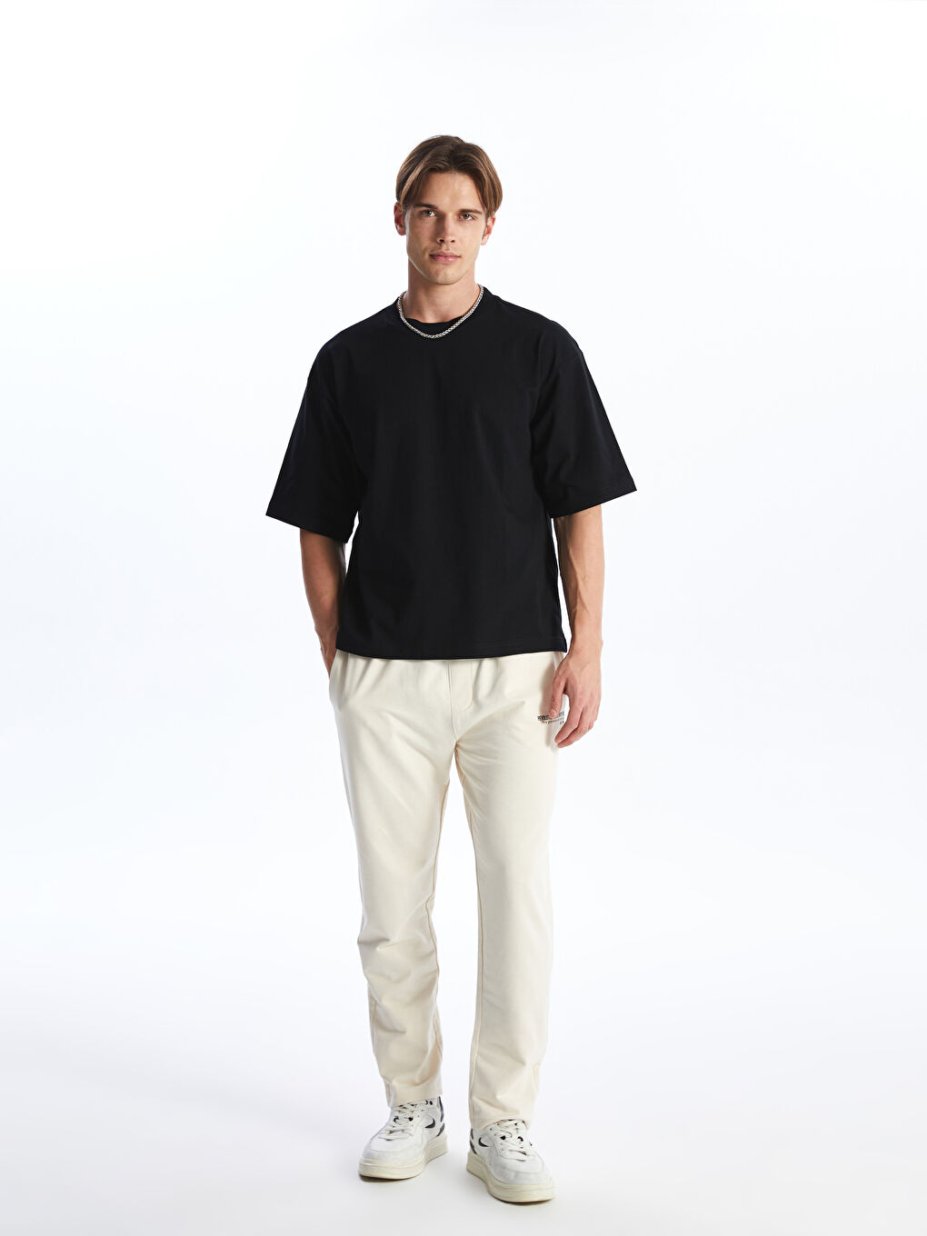 მრგვალი საყელო მოკლე სახელო მამაკაცის მაისური-2