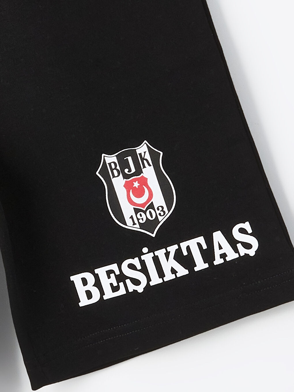 Siyah Beli Lastikli Beşiktaş Baskılı Erkek Çocuk Şort-2