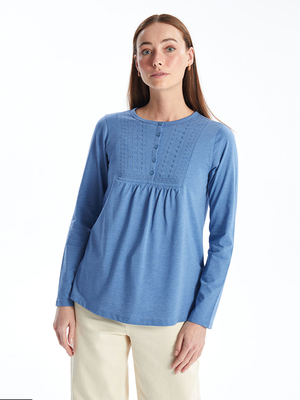 Blouse pour Femmes à Manches Longues Brodée avec Col Rond-1