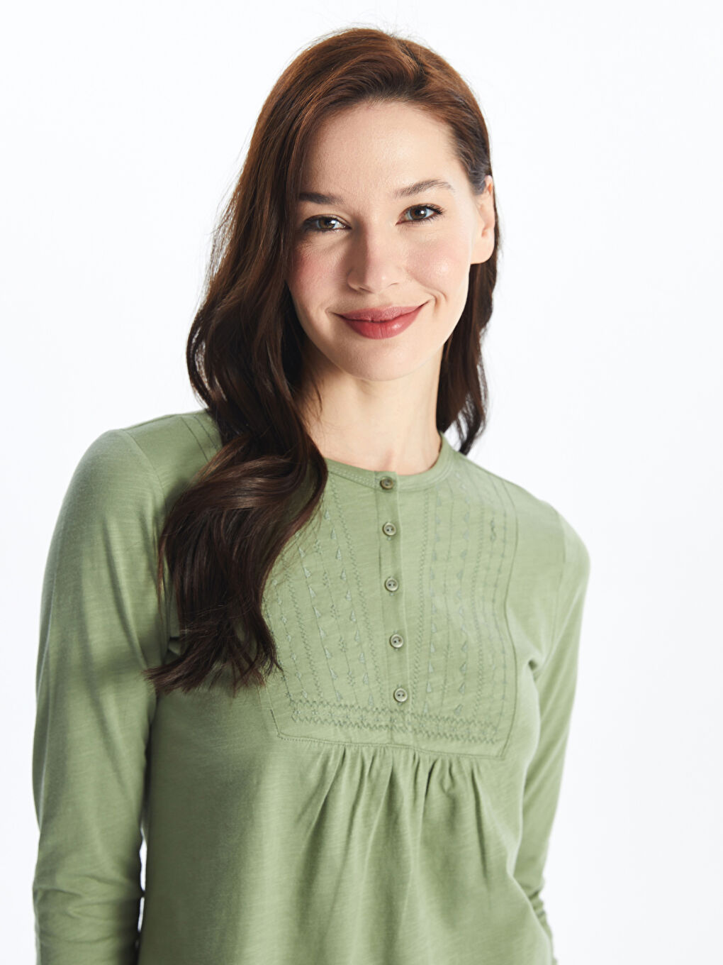 LC WAIKIKI Yeşil Bisiklet Yaka Nakışlı Uzun Kollu Kadın Bluz