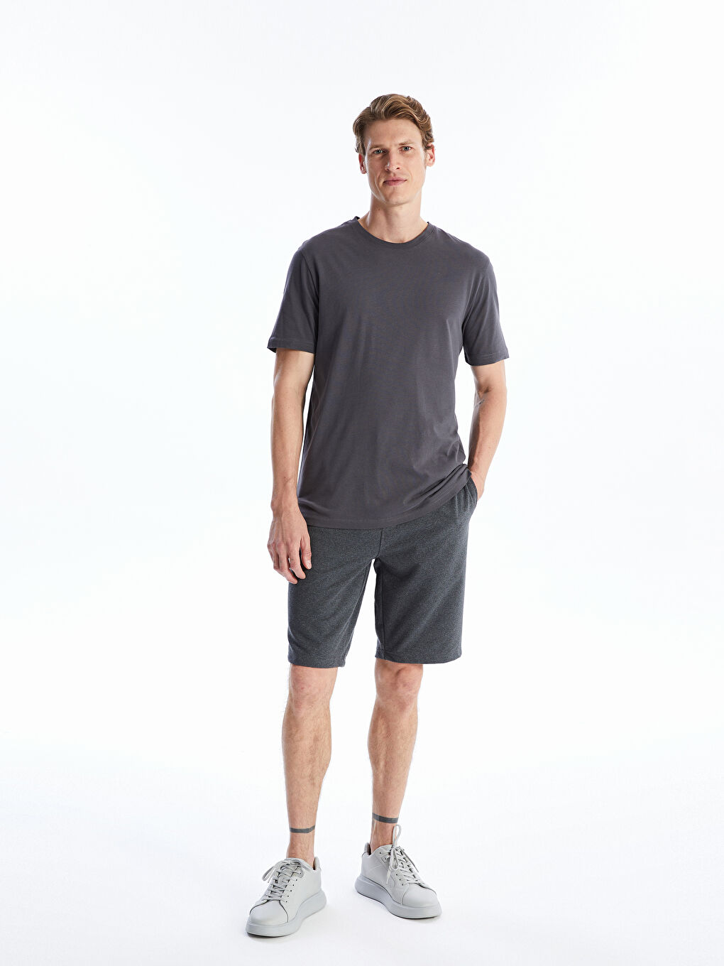 Gri Standart Kalıp Pike Erkek Şort