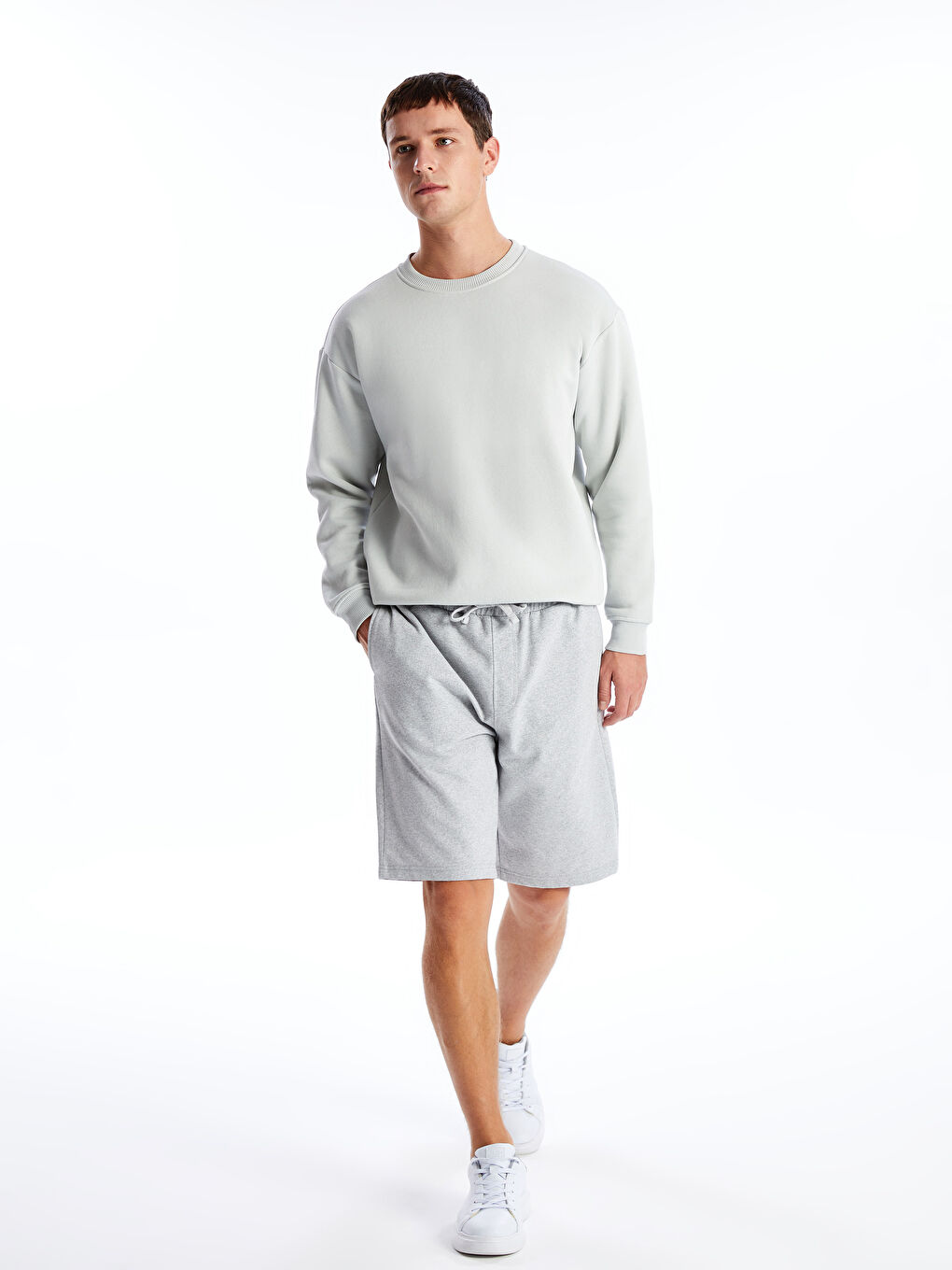 Gri Standart Kalıp Pike Erkek Şort-3